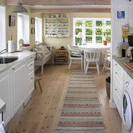 Lovely In With Kitchen 度假居 *